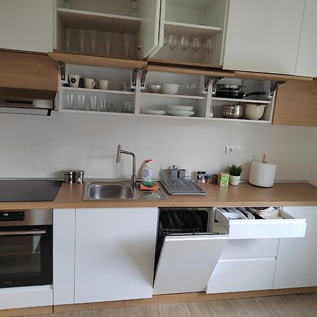 Lovely One Bedroom Apartment Ub Экстерьер фото