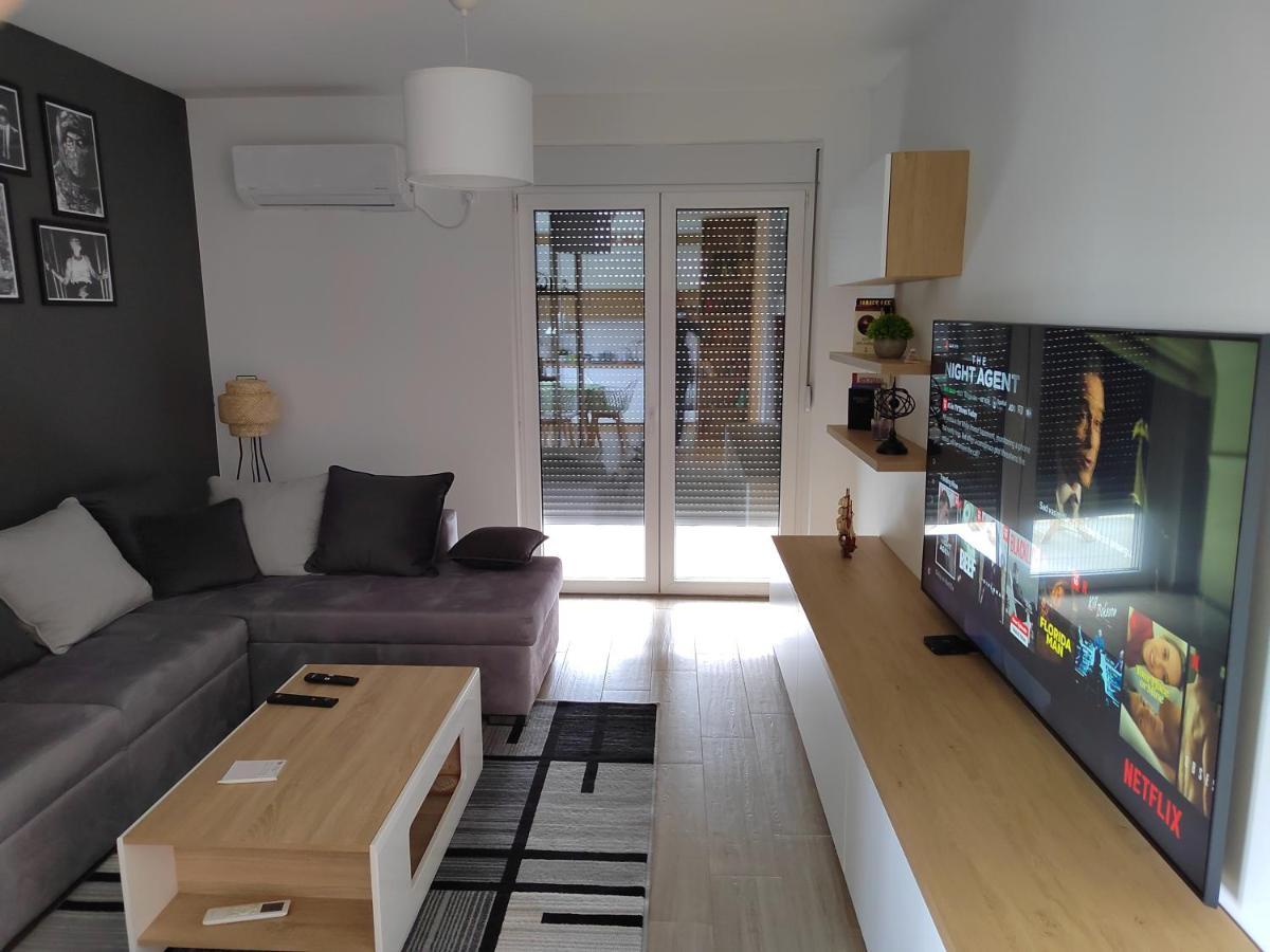 Lovely One Bedroom Apartment Ub Экстерьер фото